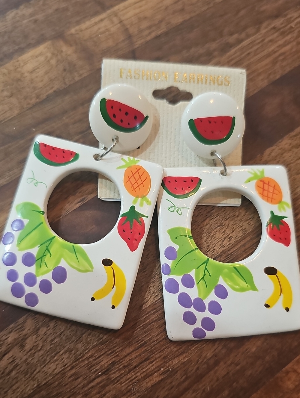 Vintage Earrings 80s Fruit Print Drop Dangle White Retro